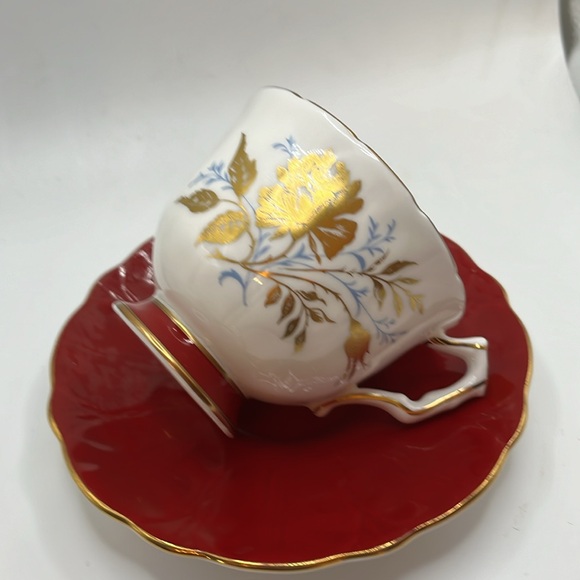 Vintage Aynsley teacup & saucer set - Picture 2 of 8